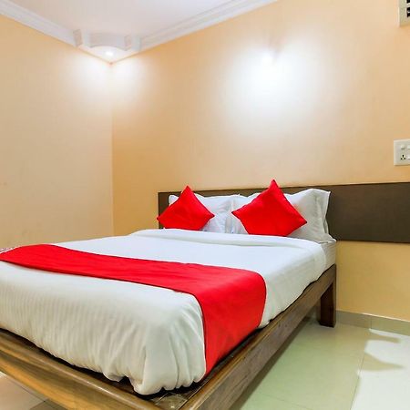 Hotel Oyo 23035 Srinivas Residency Madgaon Esterno foto