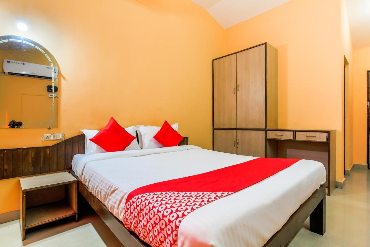 Hotel Oyo 23035 Srinivas Residency Madgaon Esterno foto