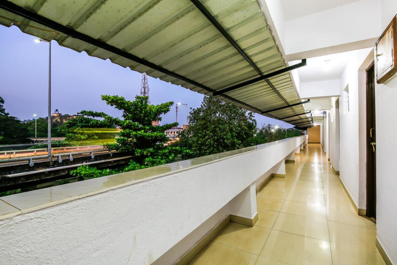 Hotel Oyo 23035 Srinivas Residency Madgaon Esterno foto