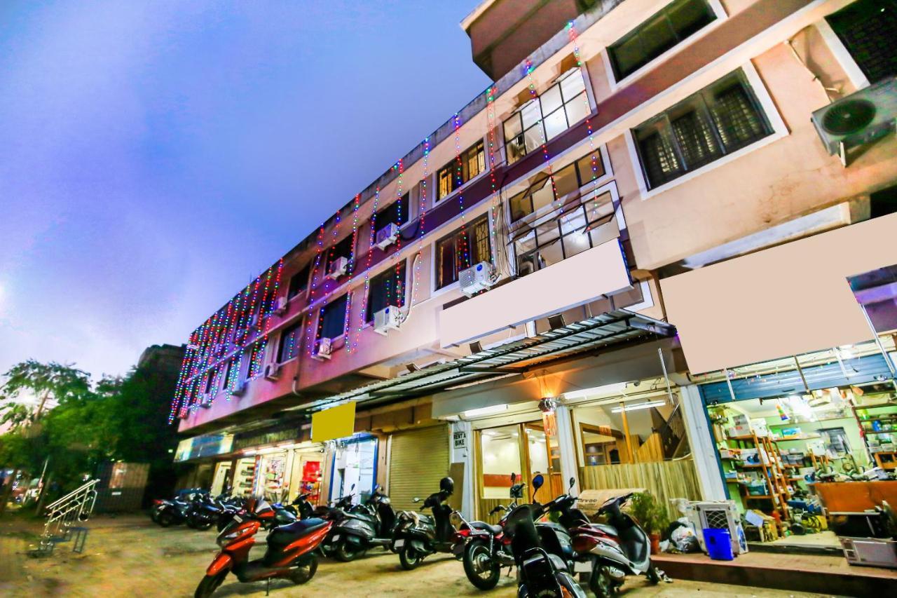 Hotel Oyo 23035 Srinivas Residency Madgaon Esterno foto