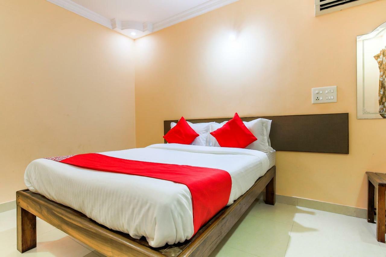 Hotel Oyo 23035 Srinivas Residency Madgaon Esterno foto