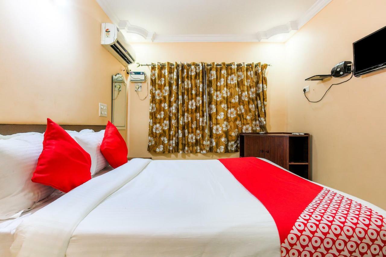 Hotel Oyo 23035 Srinivas Residency Madgaon Esterno foto