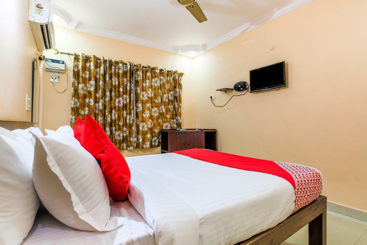 Hotel Oyo 23035 Srinivas Residency Madgaon Esterno foto